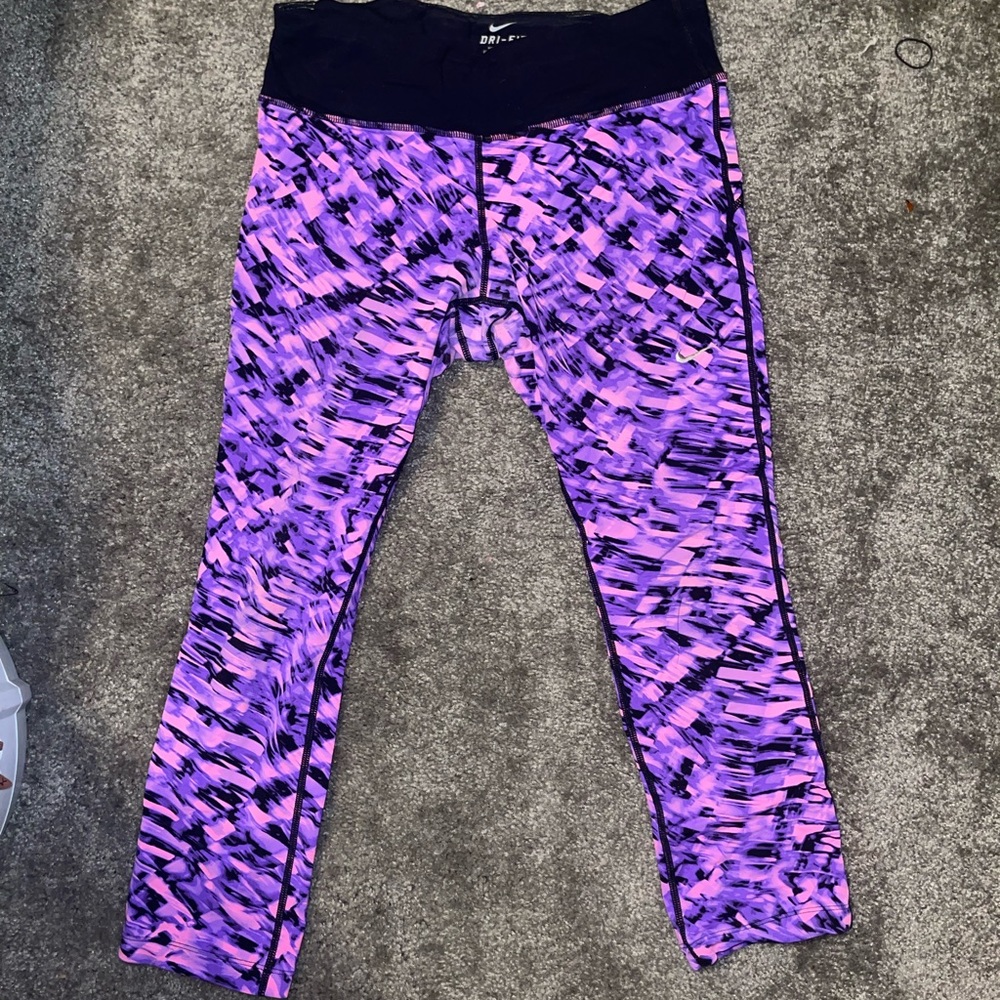 Nike DriFit Crop Leggings